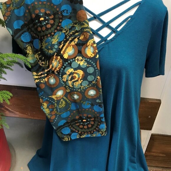 PAISLEY and Mandalas Print Teal Green Color Capri Size 2-10 NWT - Picture 3 of 4